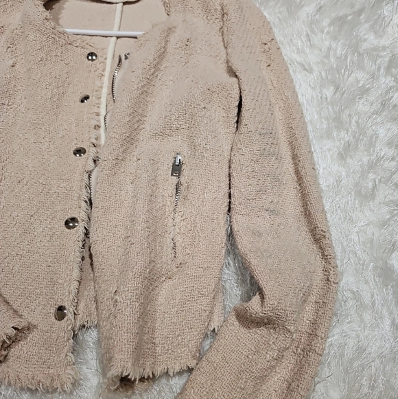 Iro Jacket - Picture 10 of 11